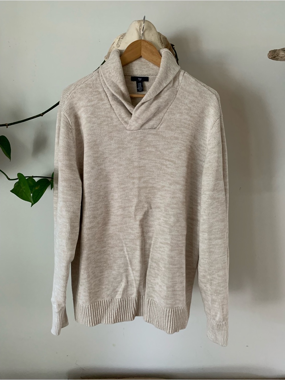 GAP Men’s Light Cream Turtleneck Sweater